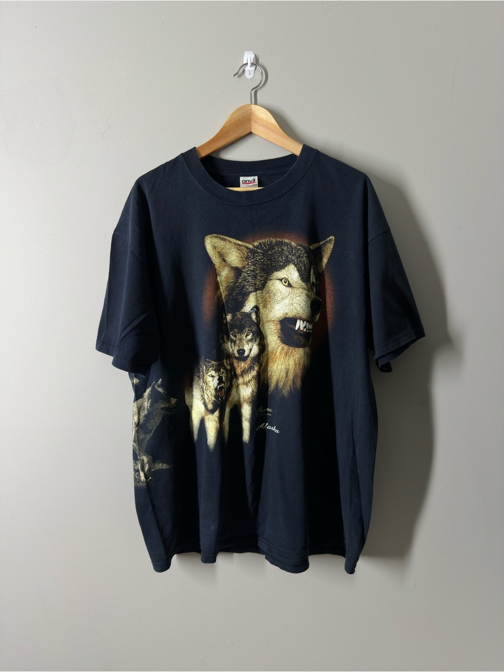 Vintage Alaska Wolf Tee